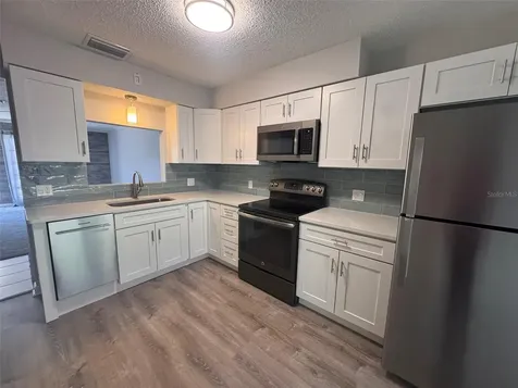 843 Cambridge Court Dunedin FL 34698