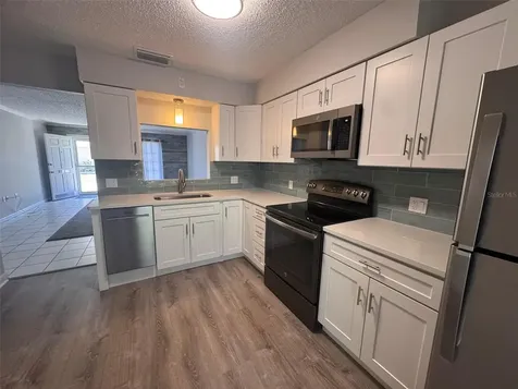 843 Cambridge Court Dunedin FL 34698