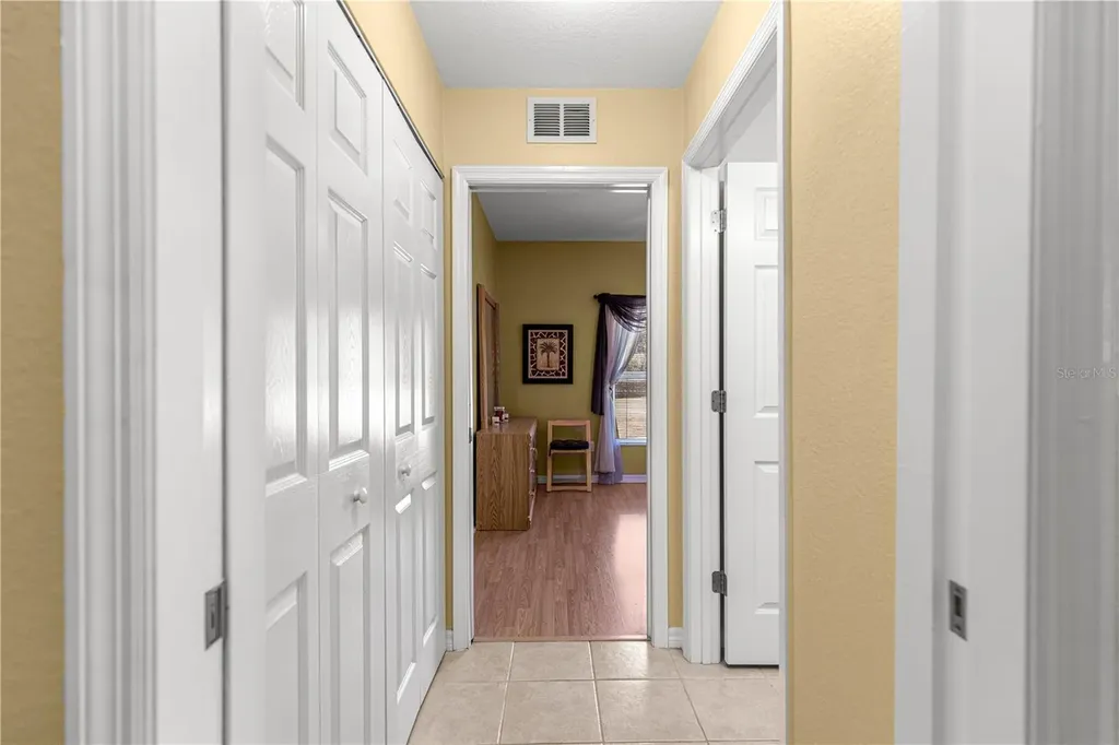 5392 Admiral Way Oxford FL 34484
