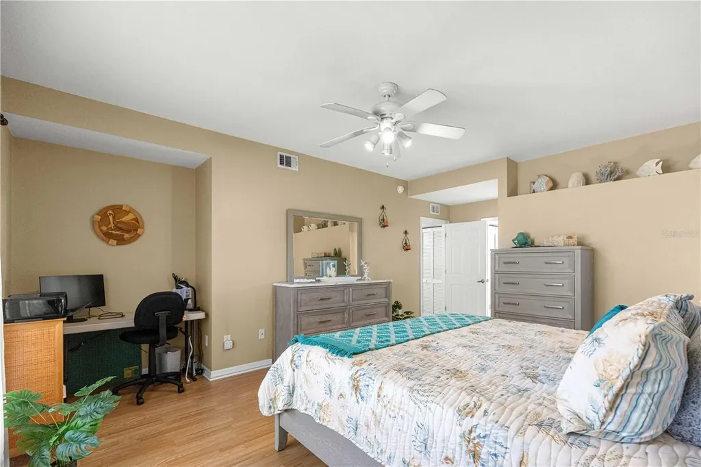 5392 Admiral Way Oxford FL 34484