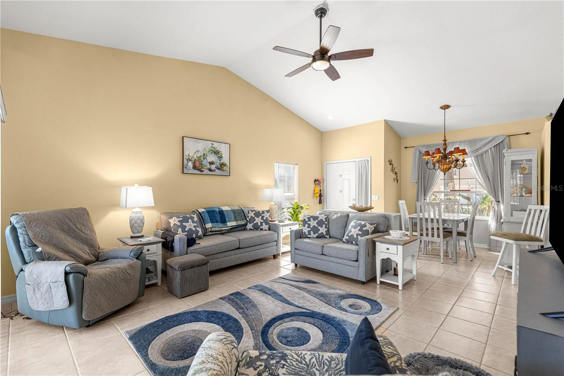 5392 Admiral Way Oxford FL 34484