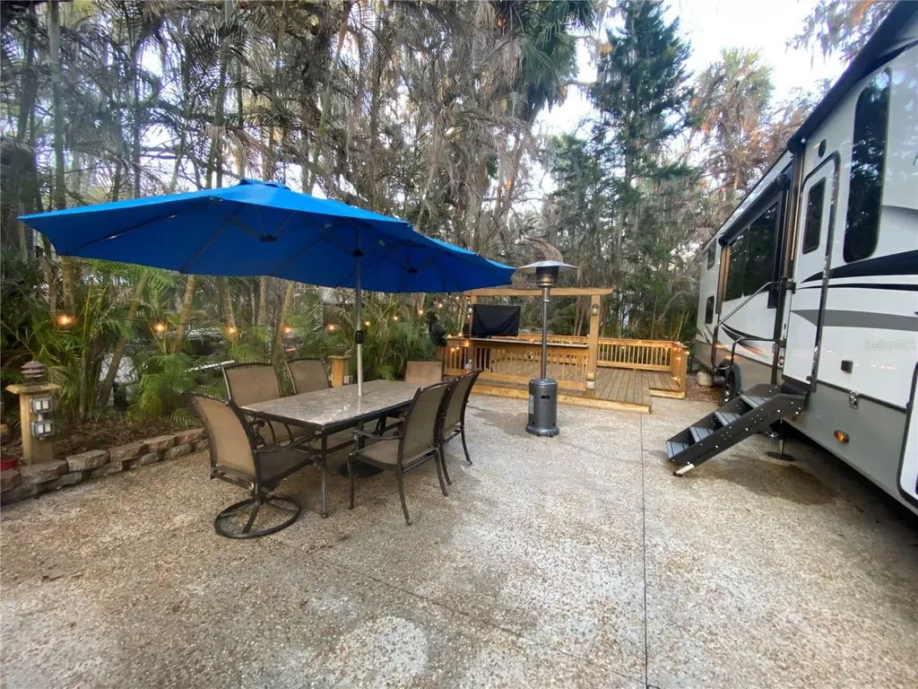 313 Gator Alley Lake Wales FL 33898