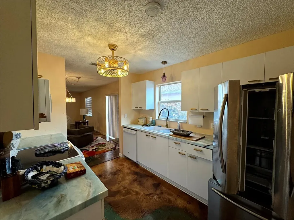 413 Calzada Court Lady Lake FL 32159