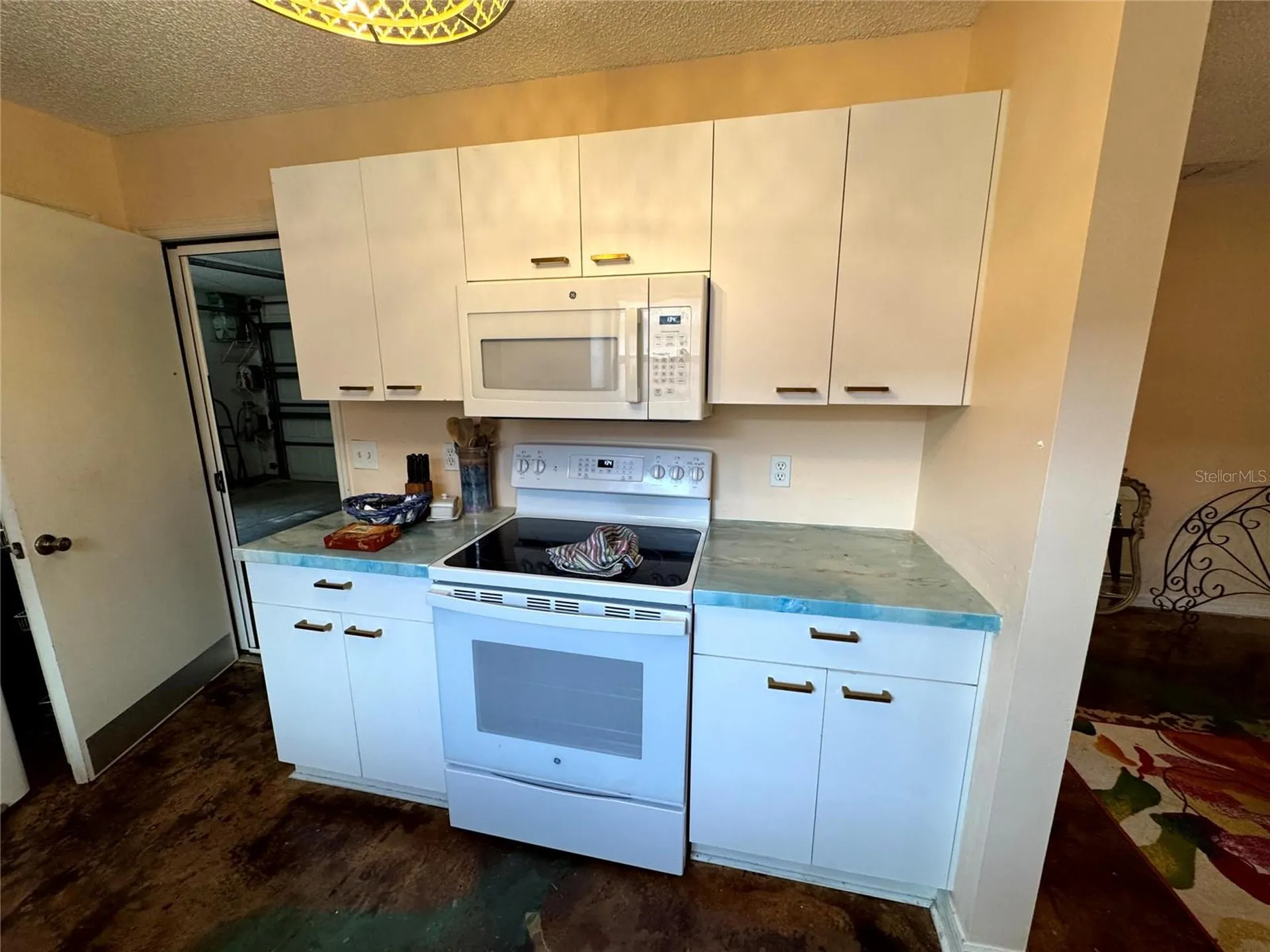 413 Calzada Court Lady Lake FL 32159