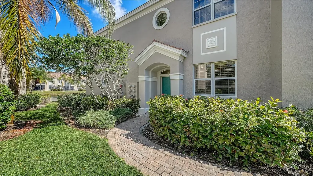 5235 Parisienne Place Sarasota FL 34238