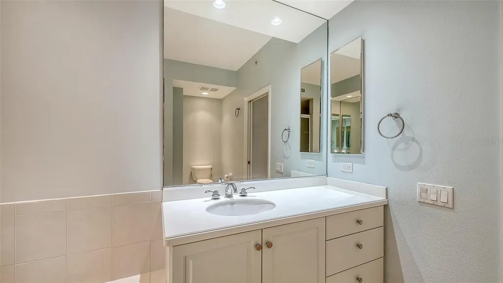 5235 Parisienne Place Sarasota FL 34238