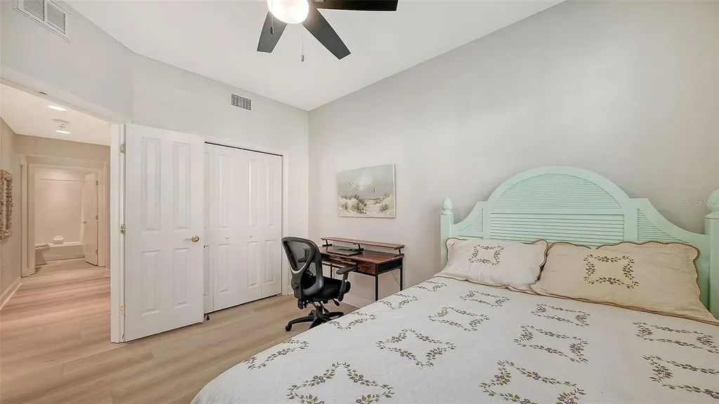 5235 Parisienne Place Sarasota FL 34238