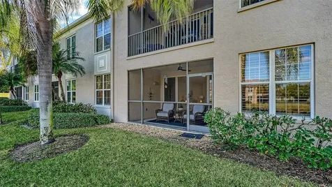 5235 Parisienne Place Sarasota FL 34238