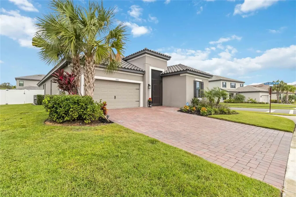 1880 Goblet Cove Street Kissimmee FL 34746