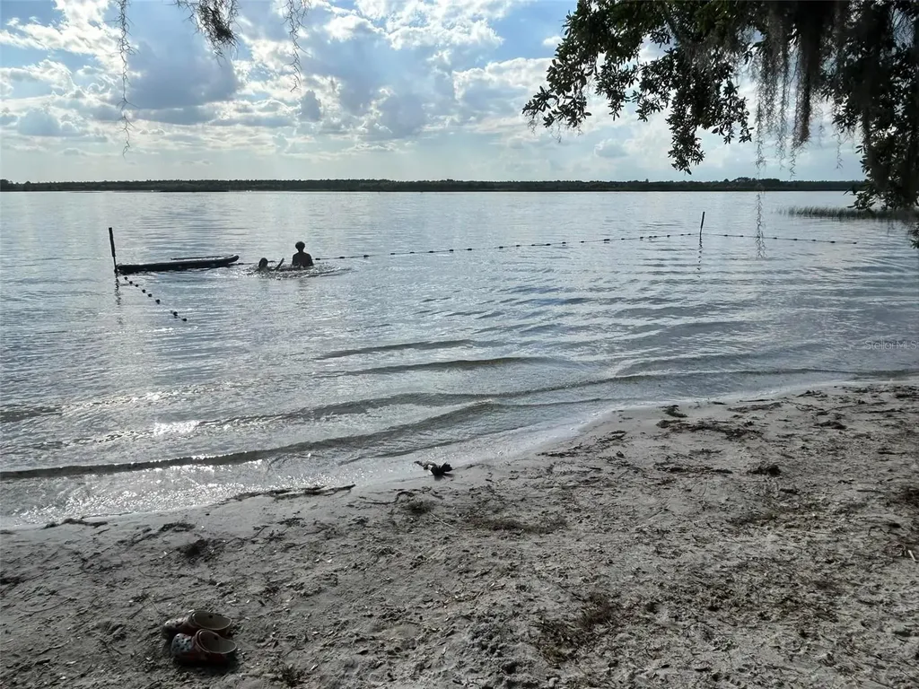 25160 140th Loop NE Salt Springs FL 32134