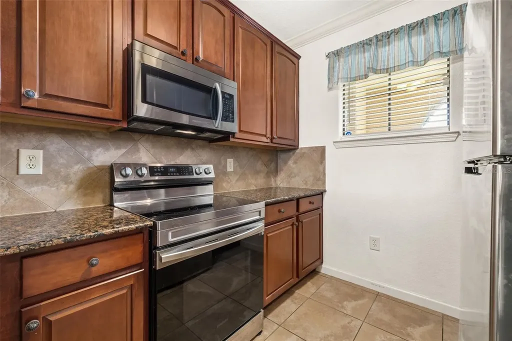 901 Charo Parkway Davenport FL 33897
