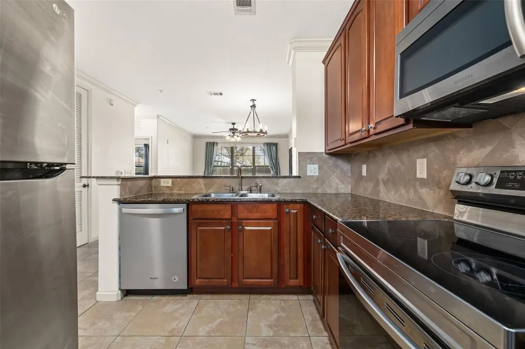 901 Charo Parkway Davenport FL 33897