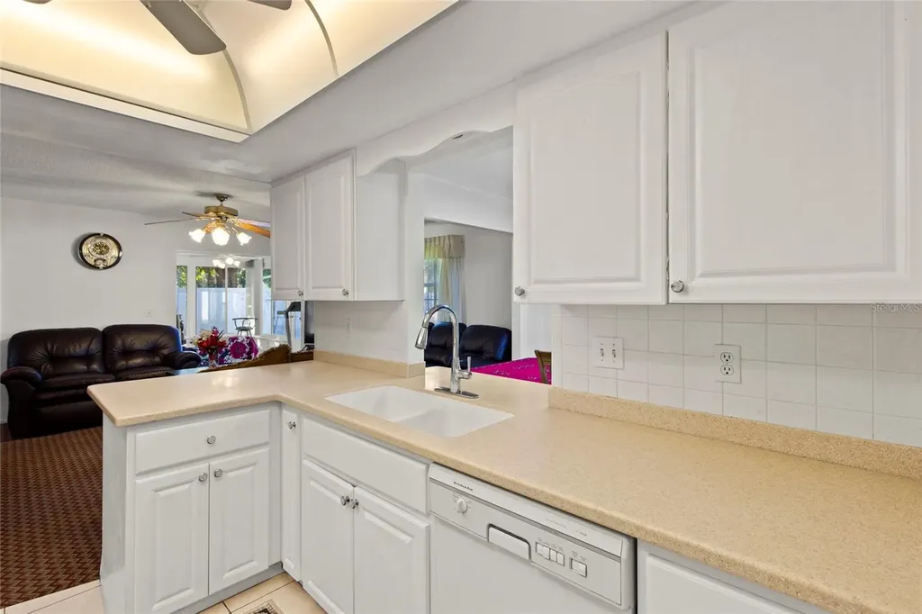 2804 W 27th Avenue Drive Bradenton FL 34205