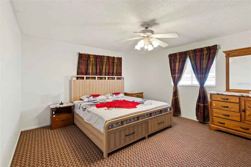 2804 W 27th Avenue Drive Bradenton FL 34205