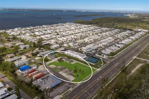 10601-10611 Cortez Road W Bradenton FL 34210