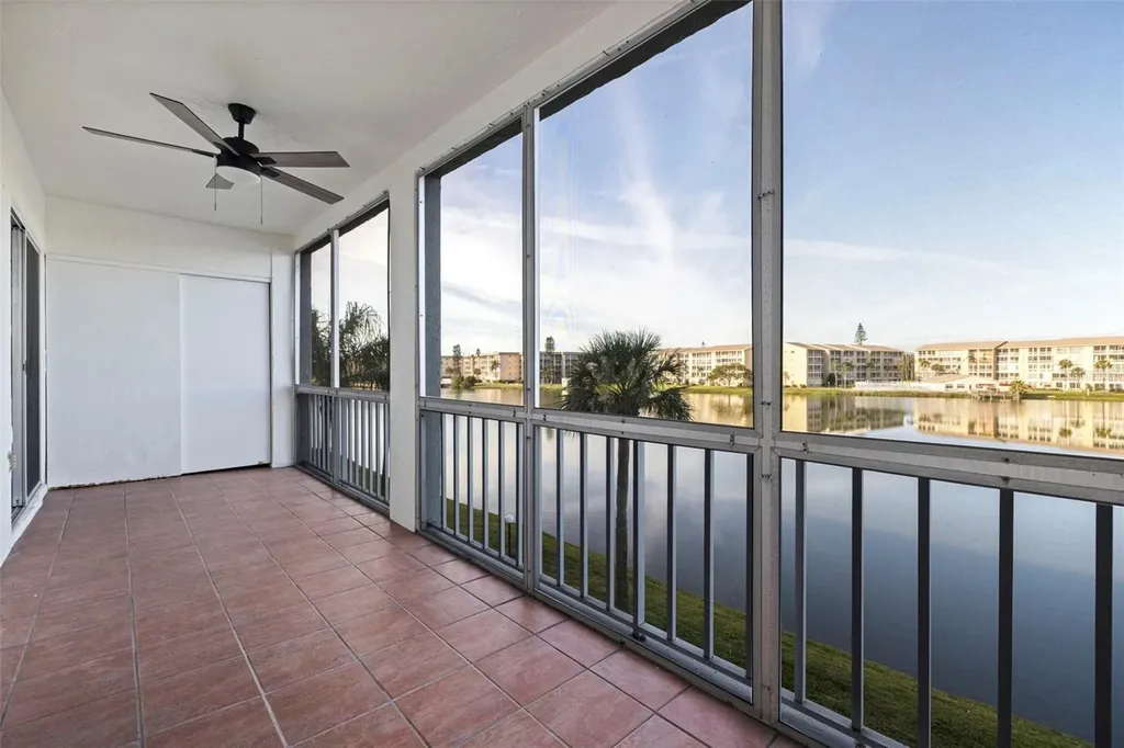 3408 Lake Bayshore Drive Bradenton FL 34205