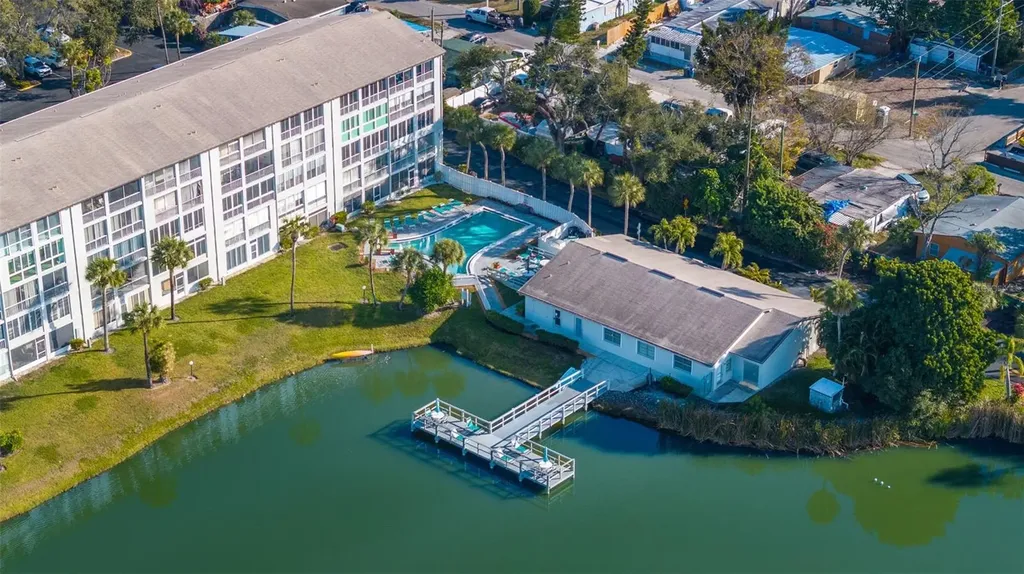 3408 Lake Bayshore Drive Bradenton FL 34205