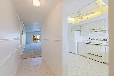 3408 Lake Bayshore Drive Bradenton FL 34205