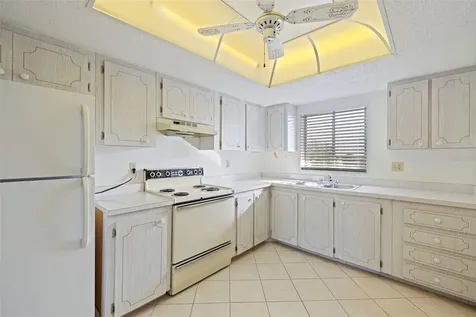 3408 Lake Bayshore Drive Bradenton FL 34205