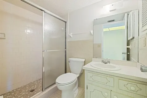 3408 Lake Bayshore Drive Bradenton FL 34205