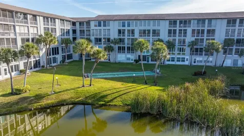 3408 Lake Bayshore Drive Bradenton FL 34205