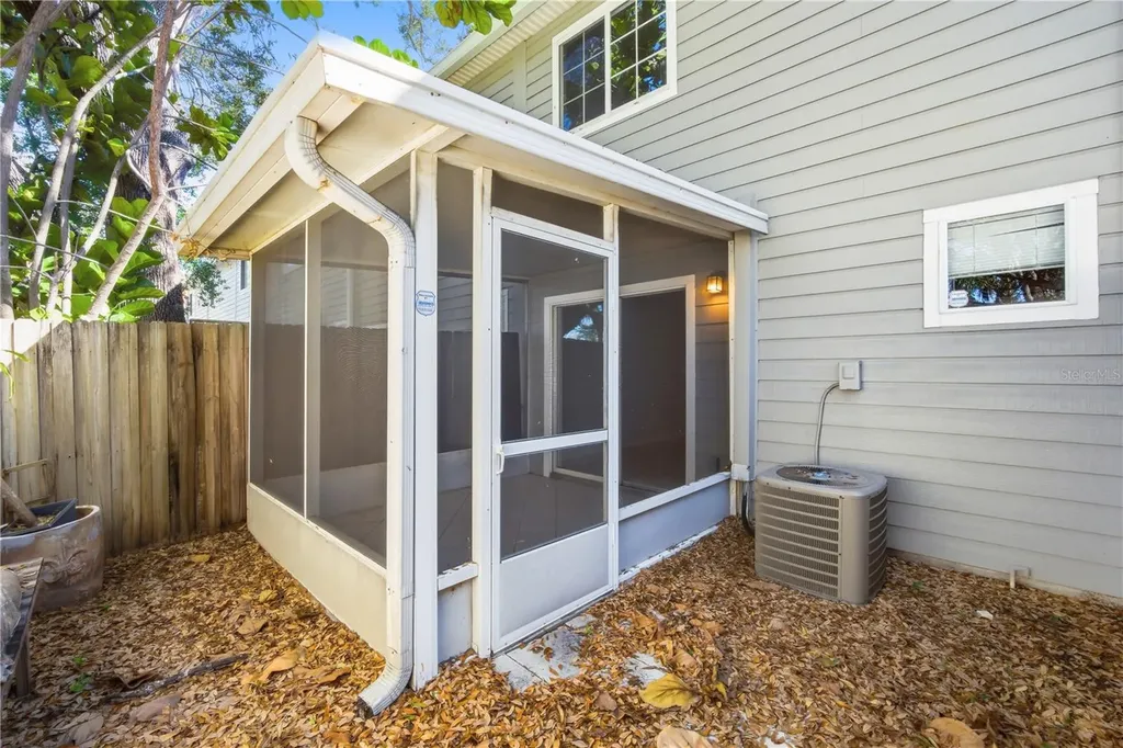 3731 W Cass Street Tampa FL 33609