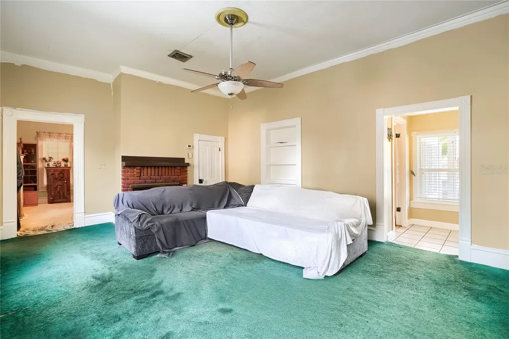 2523 10th Avenue W Bradenton FL 34205