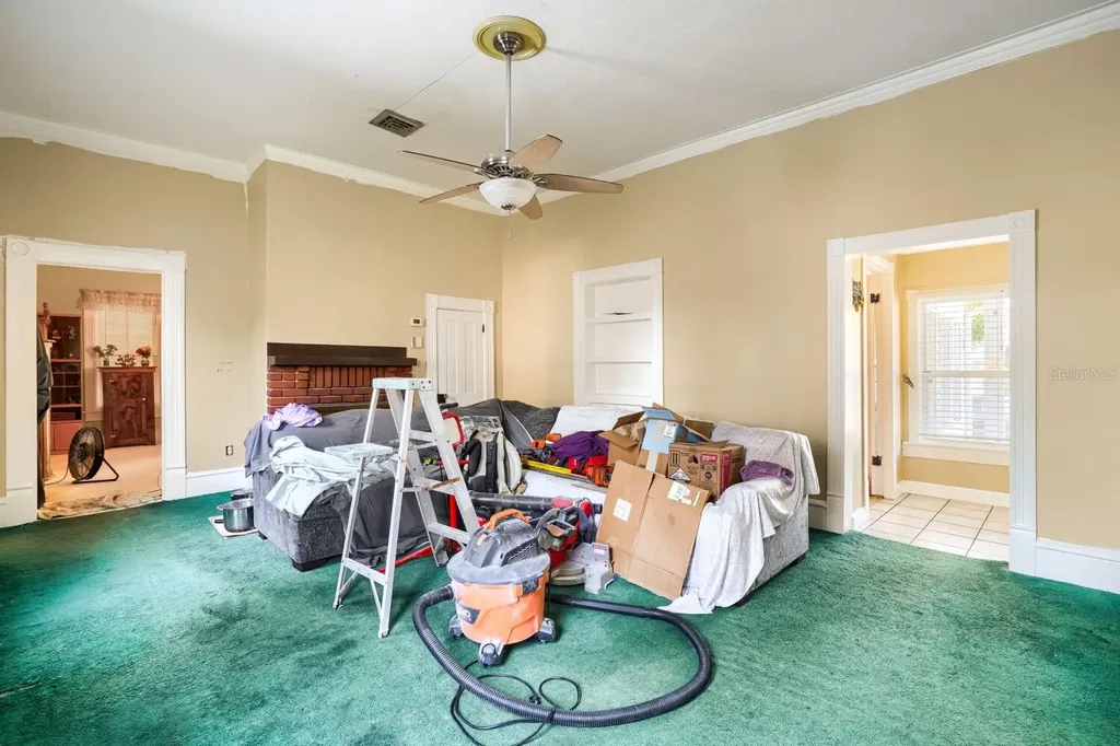 2523 10th Avenue W Bradenton FL 34205