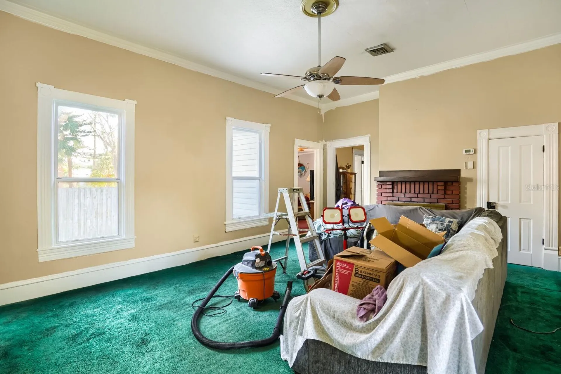 2523 10th Avenue W Bradenton FL 34205