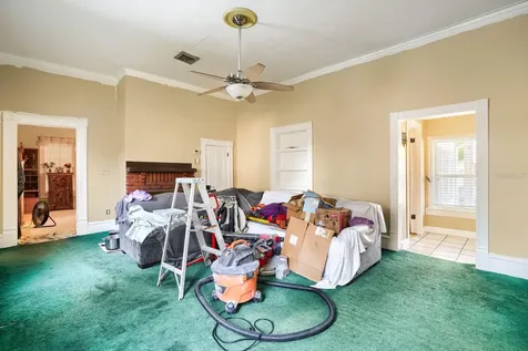 2523 10th Avenue W Bradenton FL 34205