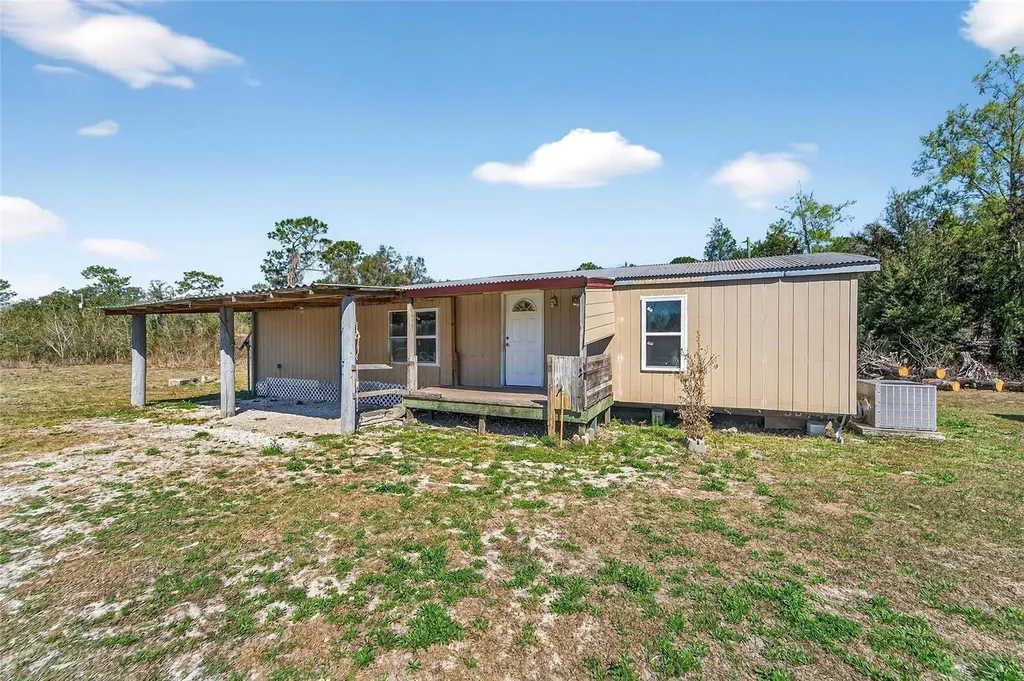 35238 Manuel Street Webster FL 33597