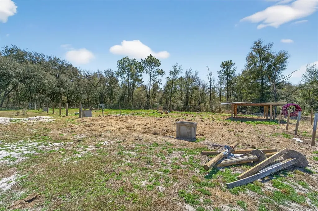 35238 Manuel Street Webster FL 33597