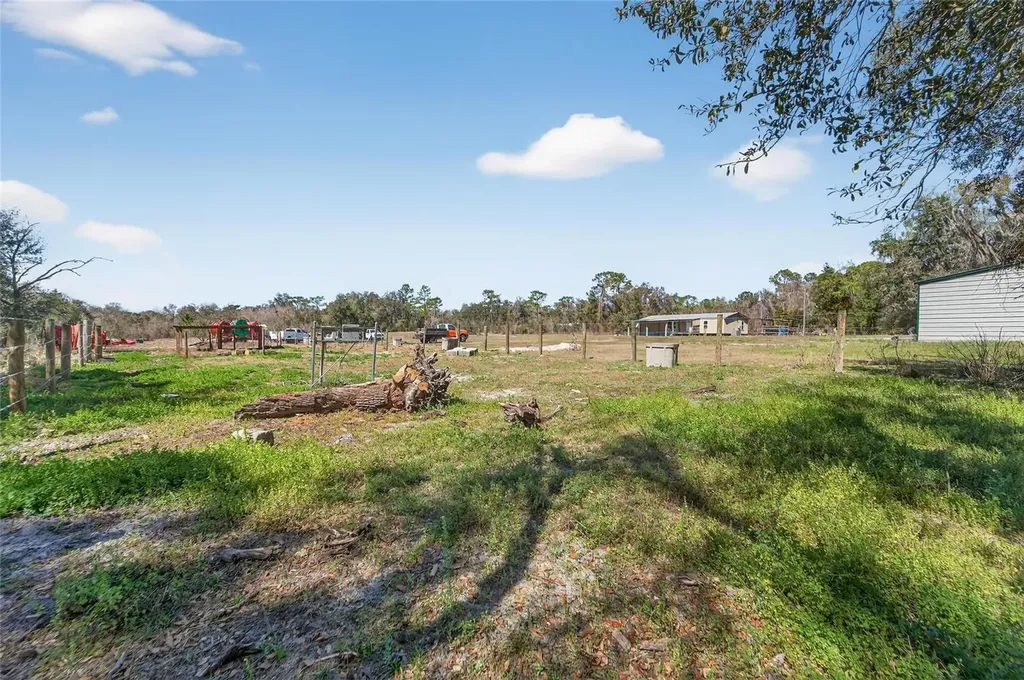 35238 Manuel Street Webster FL 33597