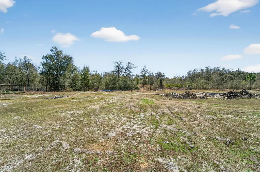 35238 Manuel Street Webster FL 33597