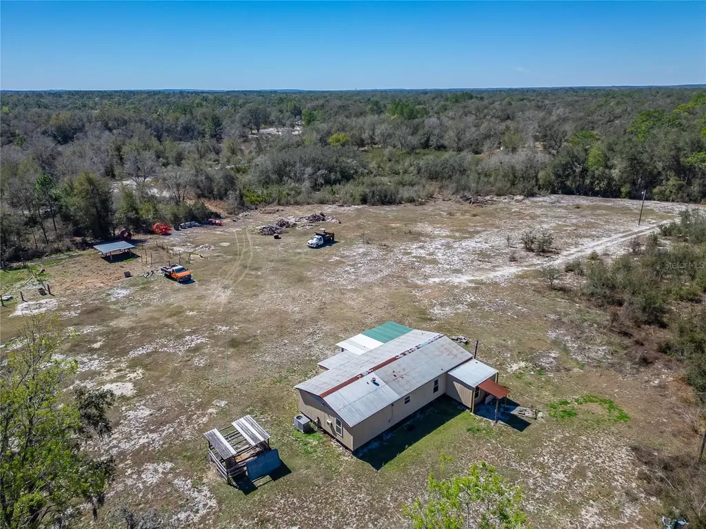 35238 Manuel Street Webster FL 33597