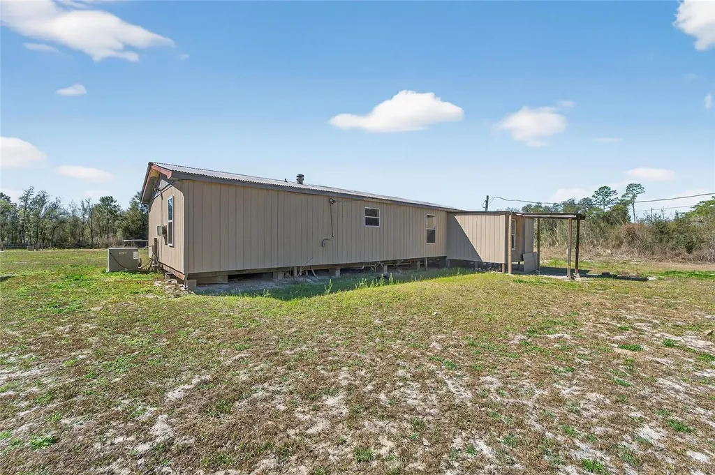 35238 Manuel Street Webster FL 33597