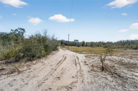 35238 Manuel Street Webster FL 33597