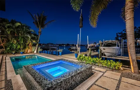 7822 Causeway Boulevard S St Petersburg FL 33707