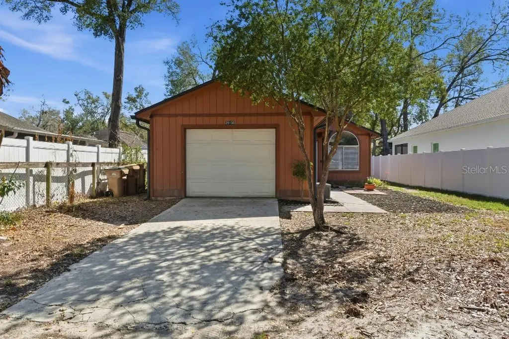 25130 Ensley Road Sorrento FL 32776