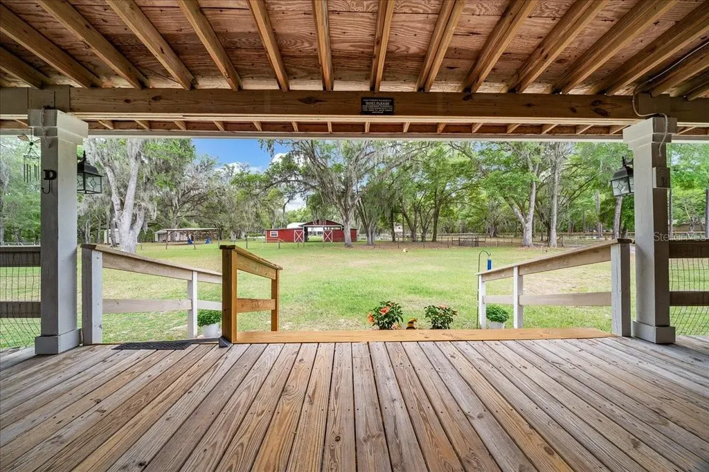 11831 SW Highway 484 Dunnellon FL 34432