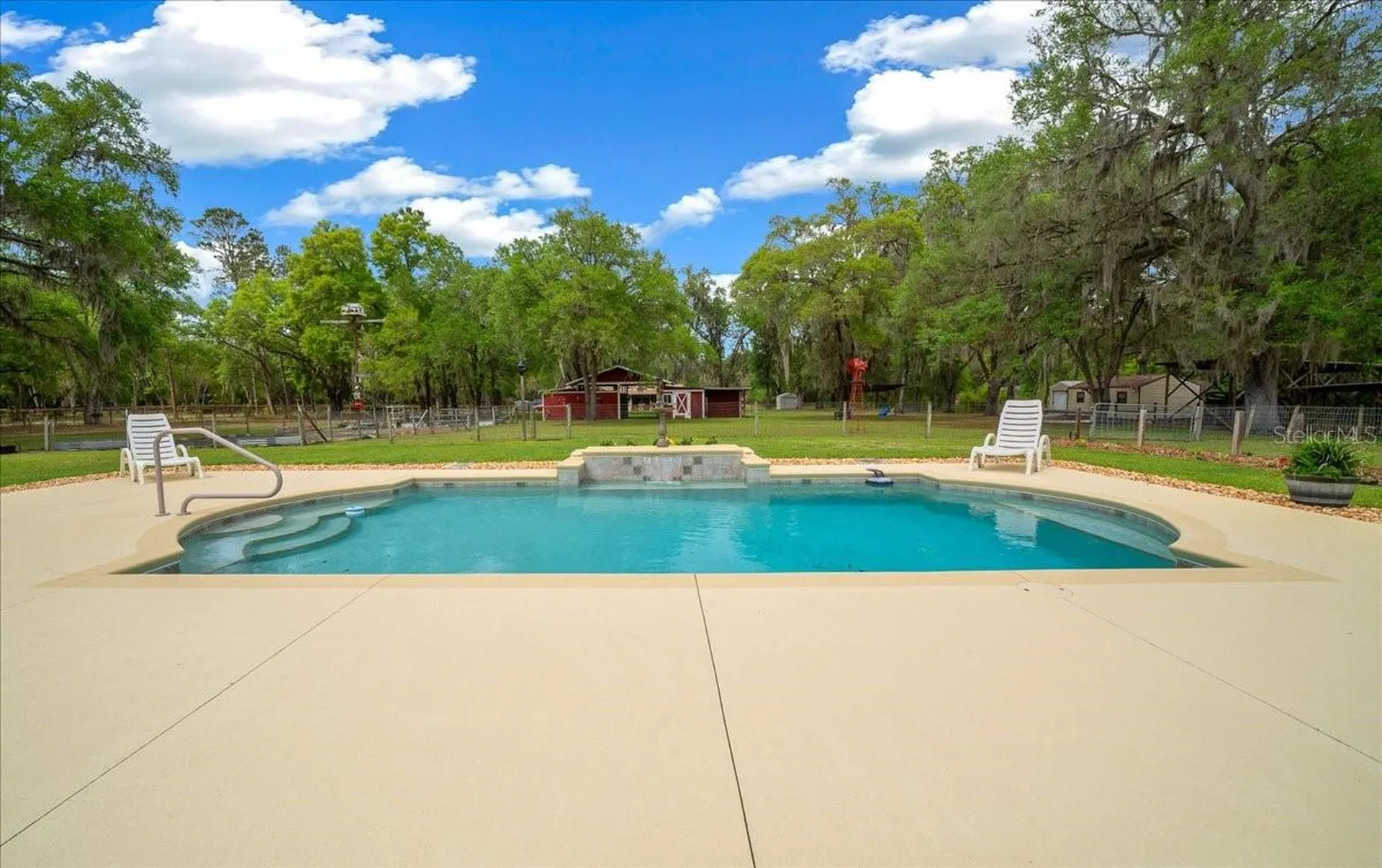11831 SW Highway 484 Dunnellon FL 34432