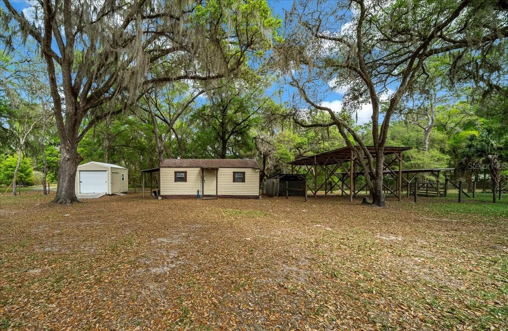 11831 SW Highway 484 Dunnellon FL 34432