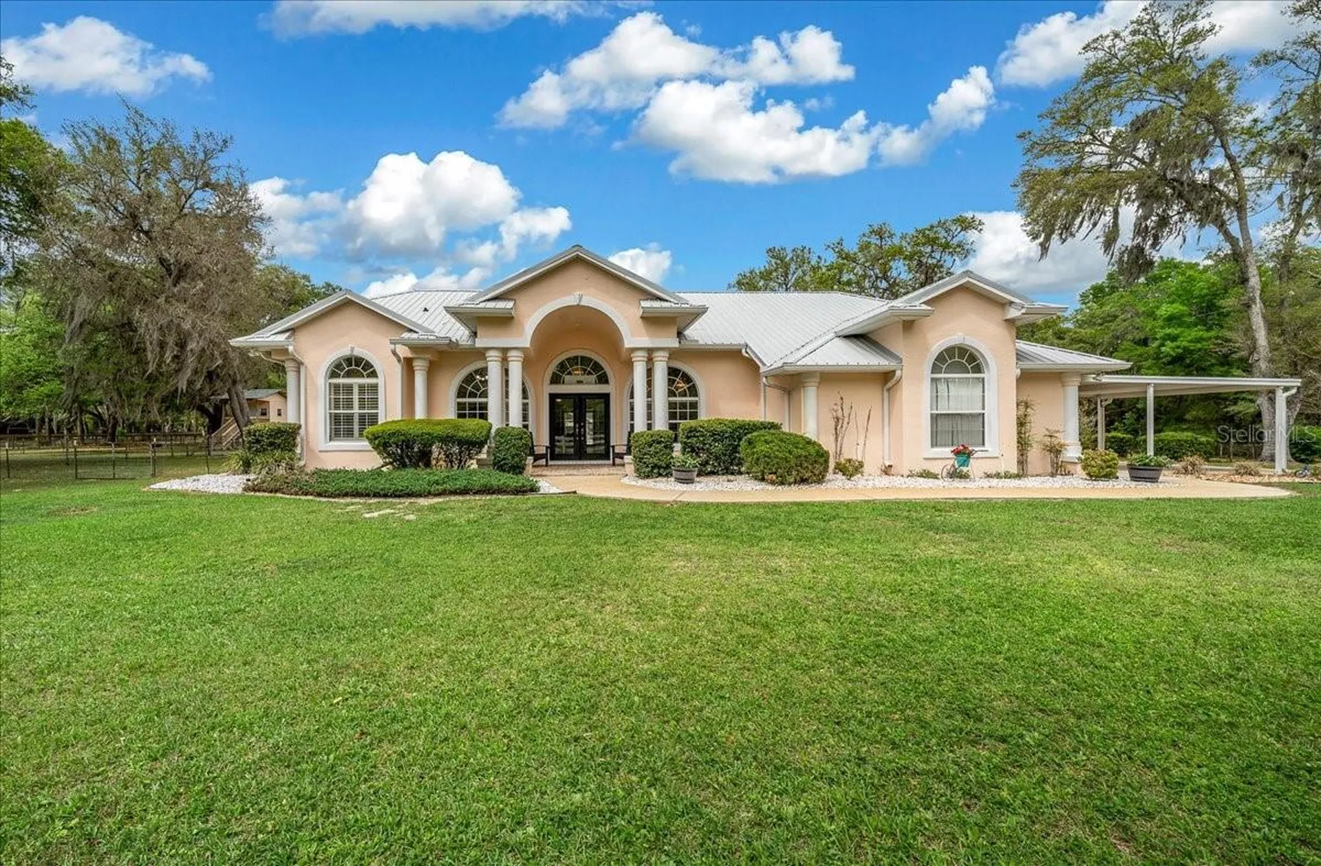 11831 SW Highway 484 Dunnellon FL 34432