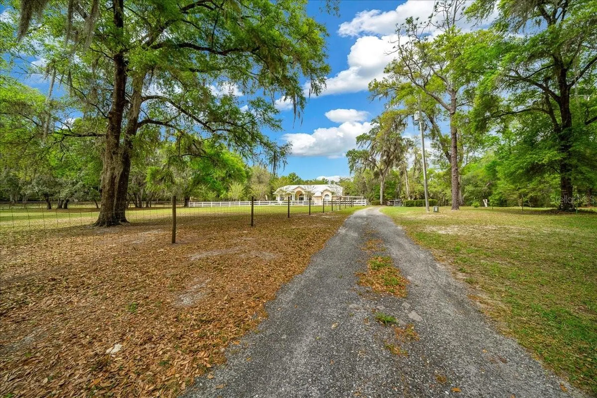 11831 SW Highway 484 Dunnellon FL 34432