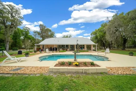 11831 SW Highway 484 Dunnellon FL 34432