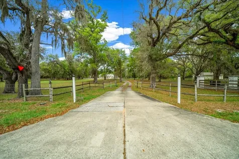 11831 SW Highway 484 Dunnellon FL 34432