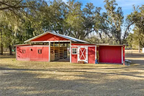 11831 SW Highway 484 Dunnellon FL 34432