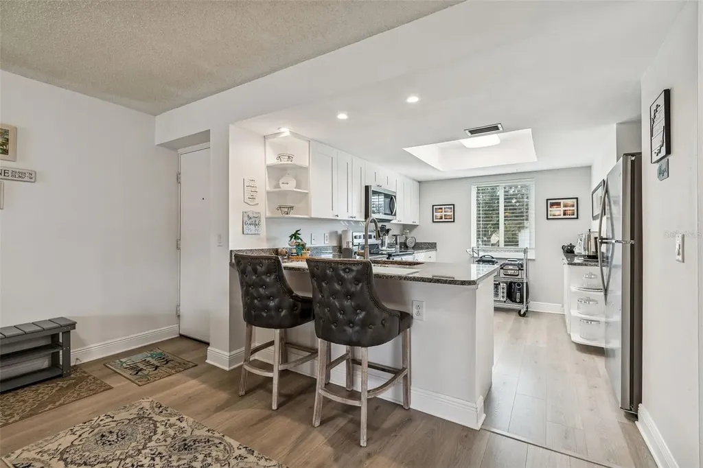 104 E Cypress Court Oldsmar FL 34677