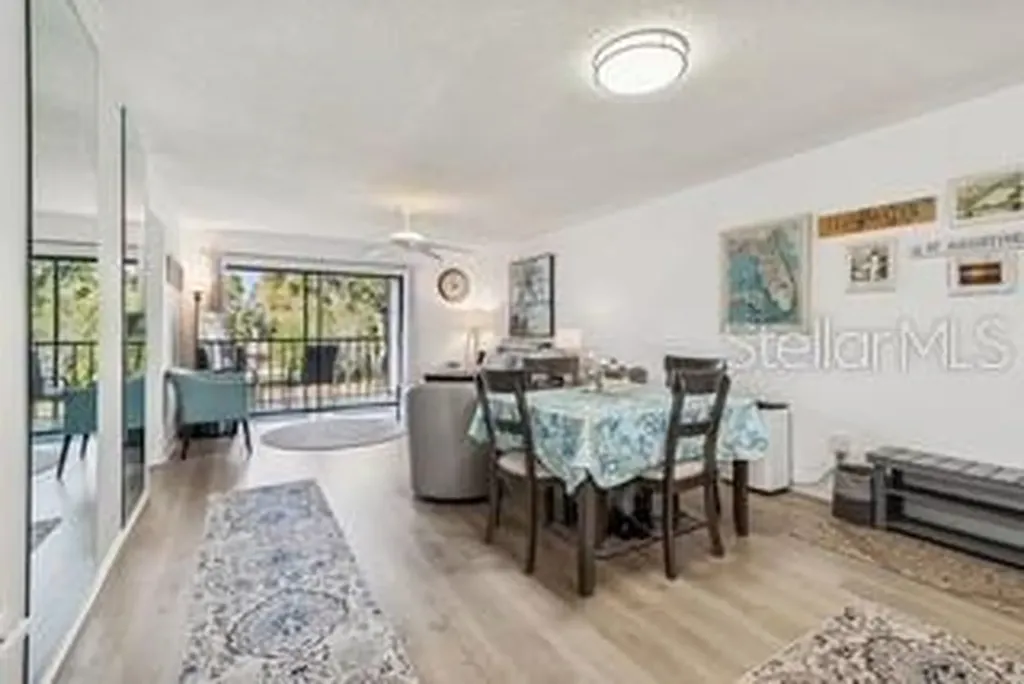 104 E Cypress Court Oldsmar FL 34677