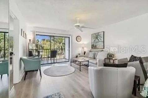 104 E Cypress Court Oldsmar FL 34677